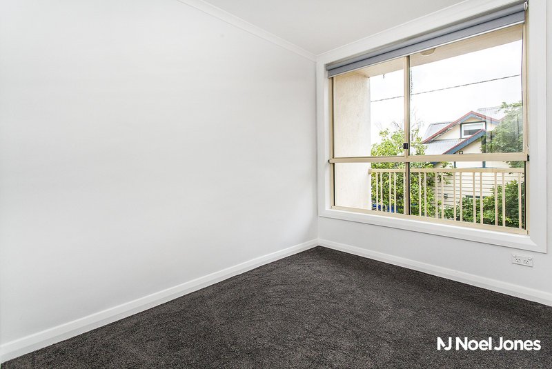 Photo - 3/23 Holtom Street East , Carlton North VIC 3054 - Image 4