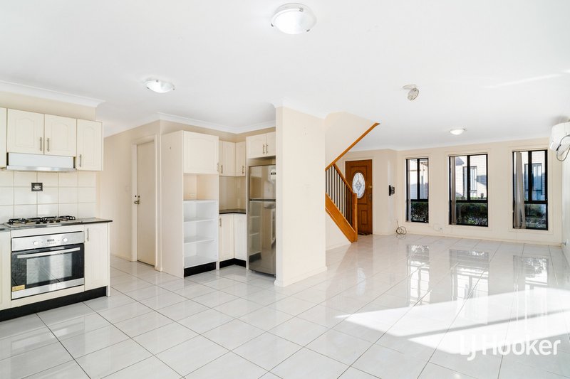 Photo - 3/23 Montrose Street, Quakers Hill NSW 2763 - Image 4