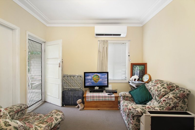 Photo - 3/23 Phillip Street, Tamworth NSW 2340 - Image 3