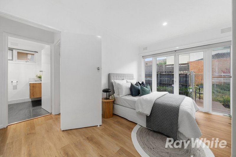 Photo - 3/23 Royal Avenue, Glen Huntly VIC 3163 - Image 7