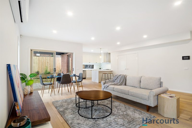 Photo - 3/23 Vasey Avenue, Mount Waverley VIC 3149 - Image 2