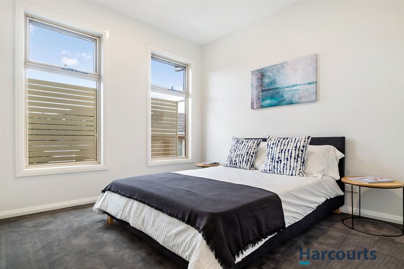 Photo - 3/23 Vasey Avenue, Mount Waverley VIC 3149 - Image 8