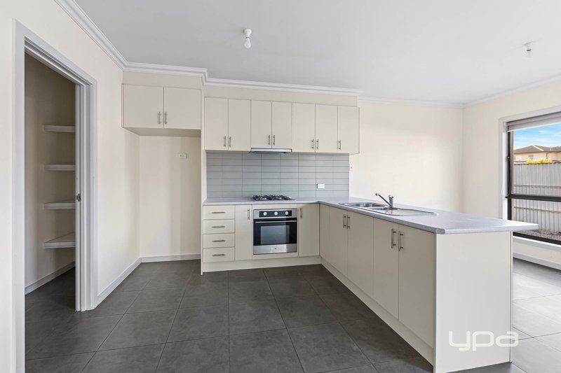 Photo - 3/23 Washington Street, St Albans VIC 3021 - Image 2
