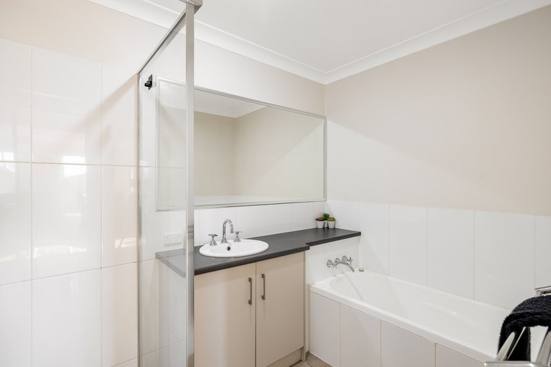 Photo - 3/23 Wigan Avenue, Highfields QLD 4352 - Image 10