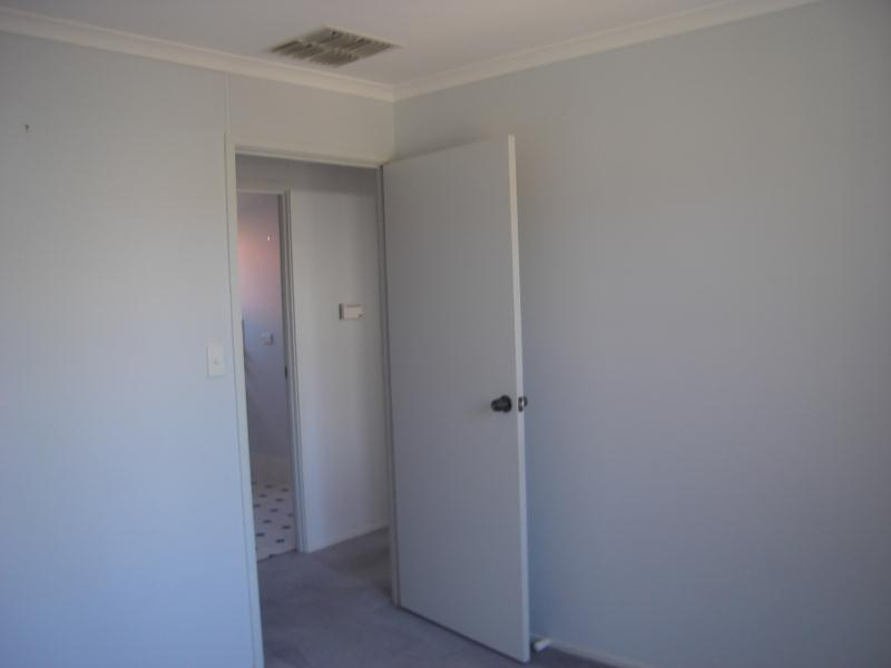 3-bedroom unit at 32/30 Burgoyne Street, Roxby Downs, SA 5725, Roxby Downs, South Australia