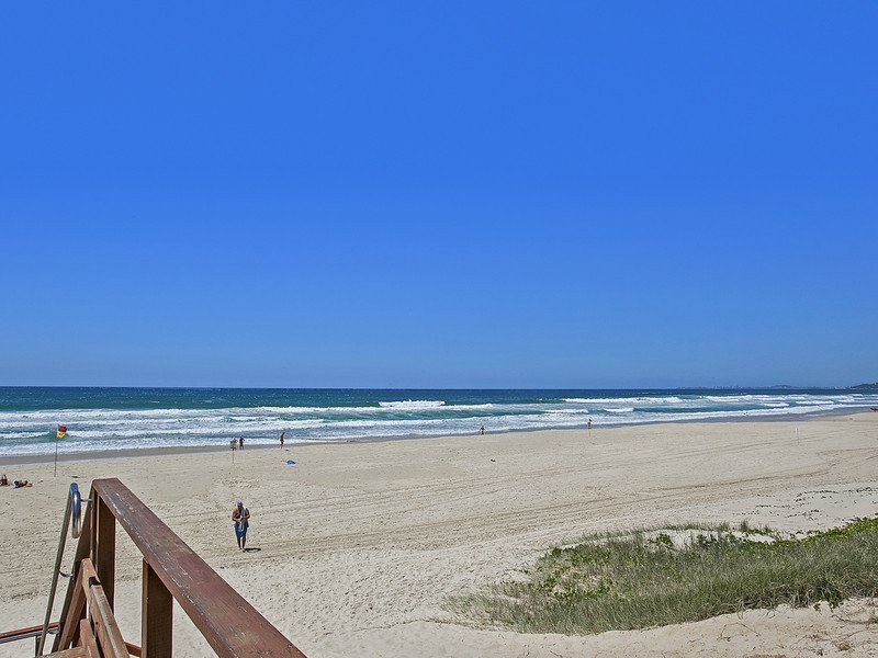 Photo - 3/2311 Gold Coast Highway, Mermaid Beach QLD 4218 - Image 10