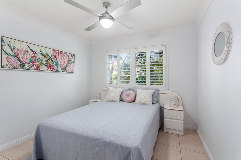 Photo - 3/2311 Gold Coast Highway, Mermaid Beach QLD 4218 - Image 15