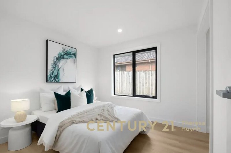 Photo - 3/237-239 Westall Road, Clayton South VIC 3169 - Image 4