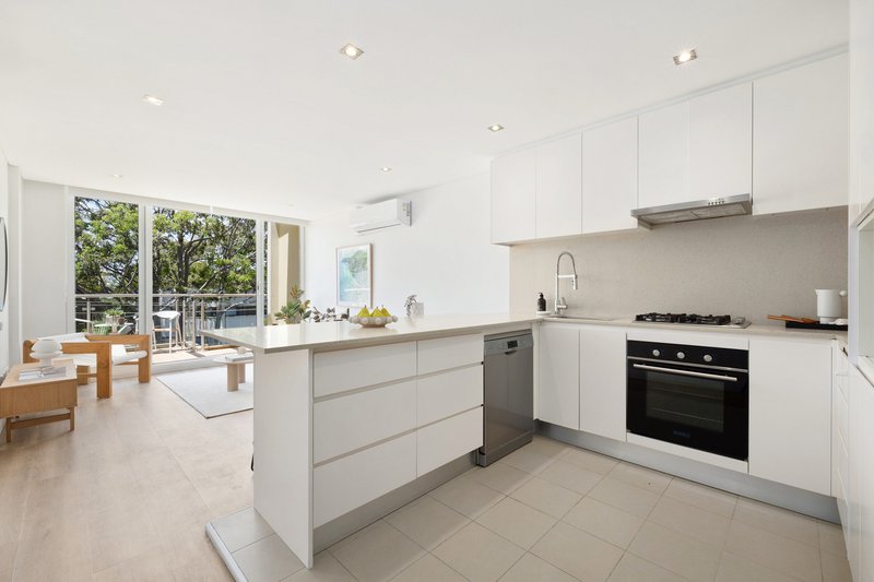 Photo - 32/4-16 Kingsway , Dee Why NSW 2099 - Image 4