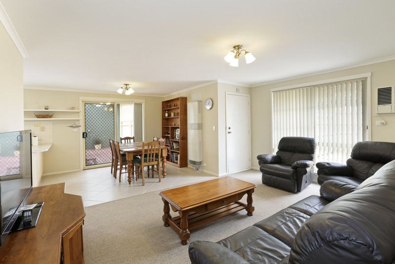 Photo - 3/24-26 Merlin Crescent, Corio VIC 3214 - Image 2