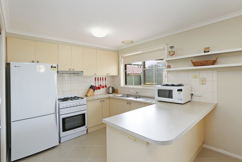 Photo - 3/24-26 Merlin Crescent, Corio VIC 3214 - Image 4