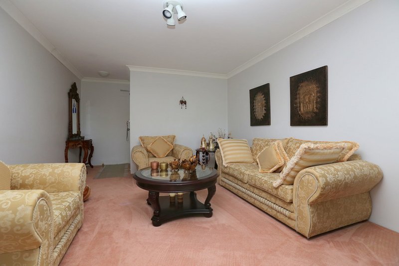 Photo - 3/24 Brandon Avenue, Bankstown NSW 2200 - Image 3