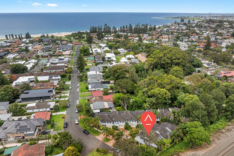 Photo - 3/24 Cochrane Road, Thirroul NSW 2515 - Image 3