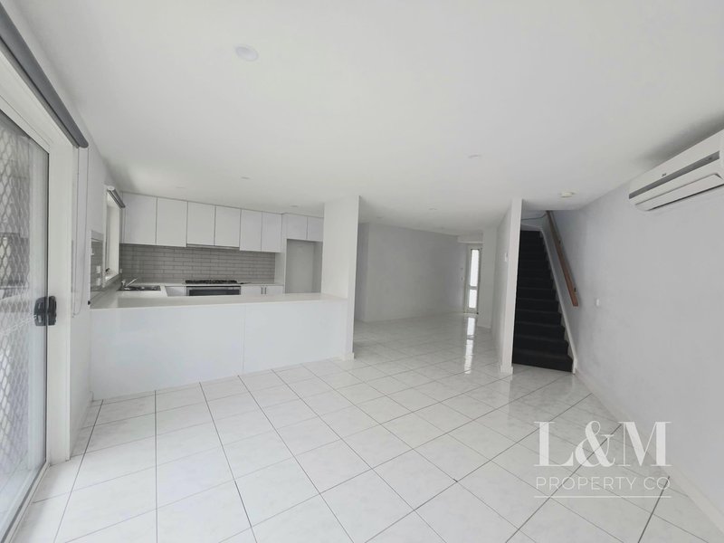 Photo - 3/24 Colin Court, Broadmeadows VIC 3047 - Image 4