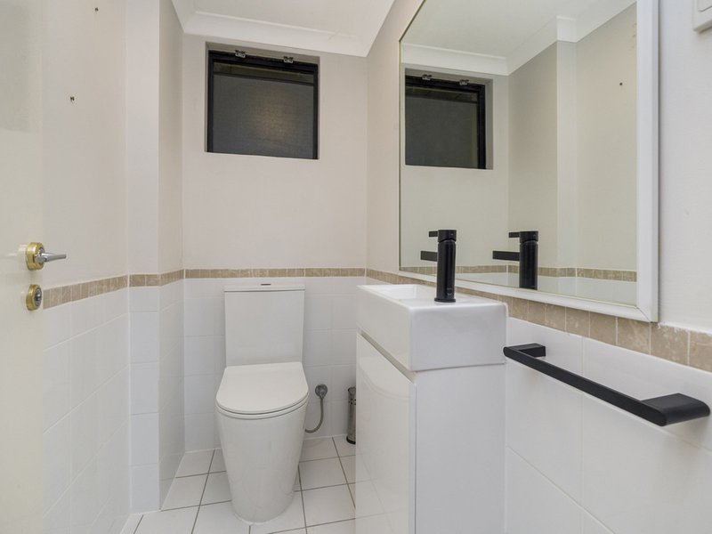 Photo - 3/24 Constitution Street, East Perth WA 6004 - Image 5