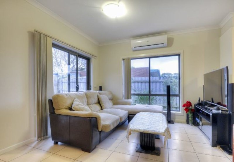 Photo - 3/24 David Street, Lalor VIC 3075 - Image 3