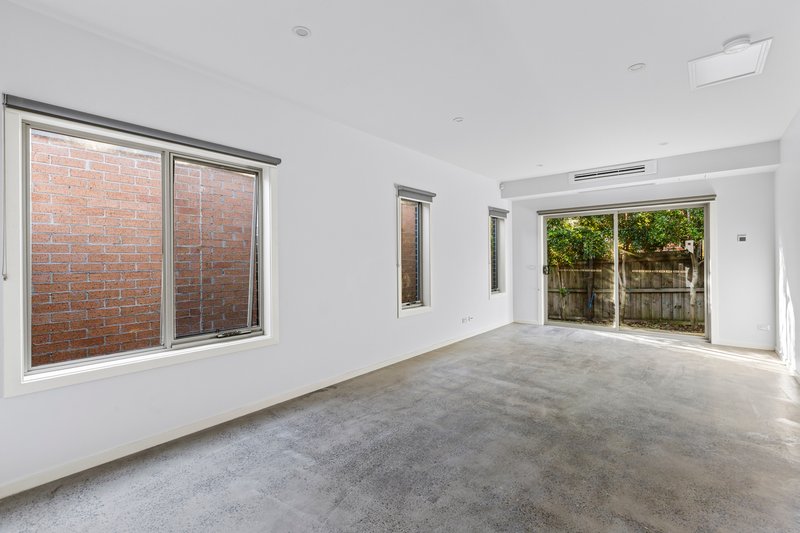 Photo - 3/24 Housden Street, Broadmeadows VIC 3047 - Image 2