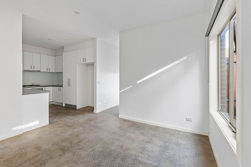 Photo - 3/24 Housden Street, Broadmeadows VIC 3047 - Image 6