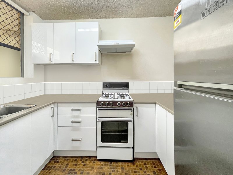 Photo - 3/24 Lima Street, Auchenflower QLD 4066 - Image 3