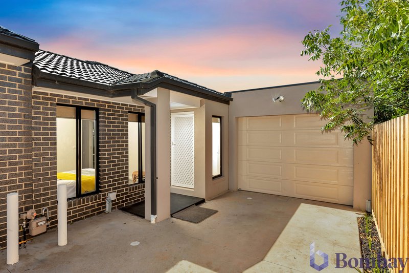 3/24 Manfred Avenue, St Albans VIC 3021