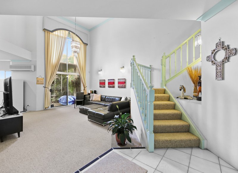 Photo - 3/24 Ron Penhaligon Way, Robina QLD 4226 - Image 3