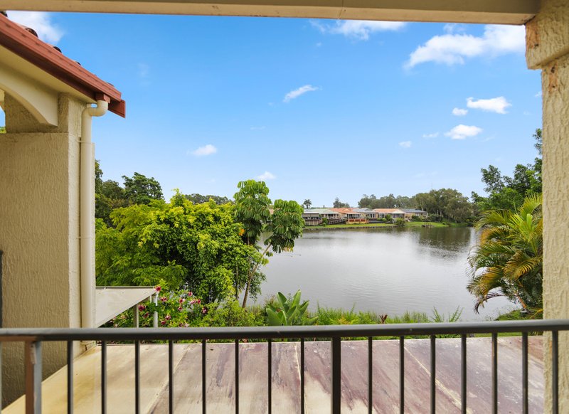 Photo - 3/24 Ron Penhaligon Way, Robina QLD 4226 - Image 12