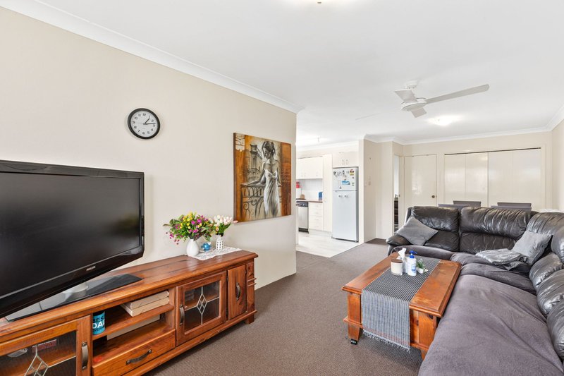 Photo - 3/24 Silvyn Street, Redcliffe QLD 4020 - Image 8