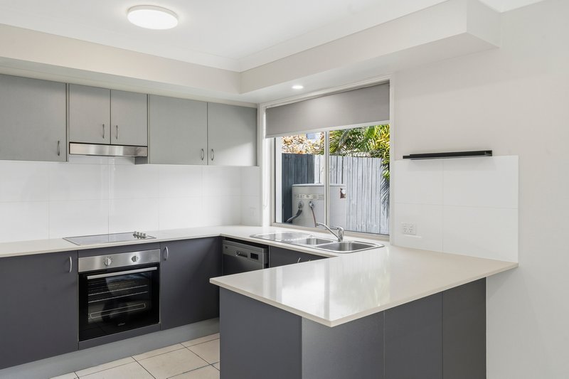 Photo - 3/24 Tallis Street, Wakerley QLD 4154 - Image 4