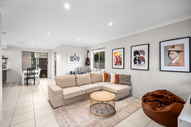 Photo - 3/24 Tallis Street, Wakerley QLD 4154 - Image 3