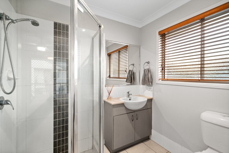 Photo - 3/24 Tallis Street, Wakerley QLD 4154 - Image 12