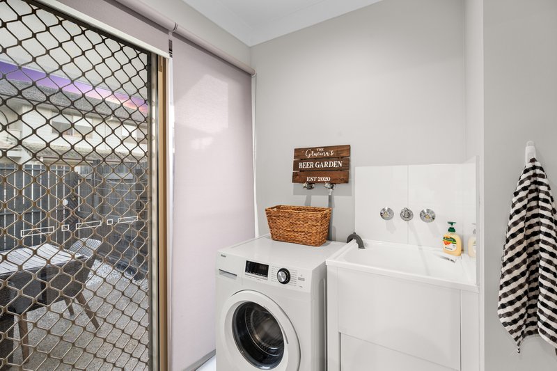 Photo - 3/24 Tallis Street, Wakerley QLD 4154 - Image 13