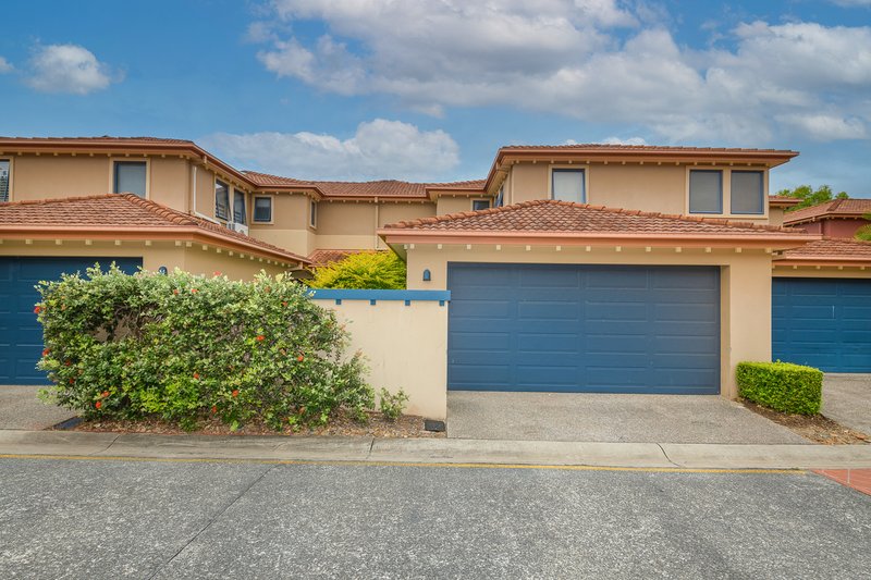 Photo - 32/4 University Drive, Robina QLD 4226 - Image 1