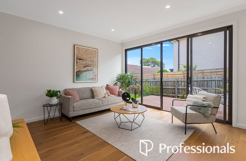 Photo - 3/24 Wridgway Avenue, Burwood VIC 3125 - Image 5