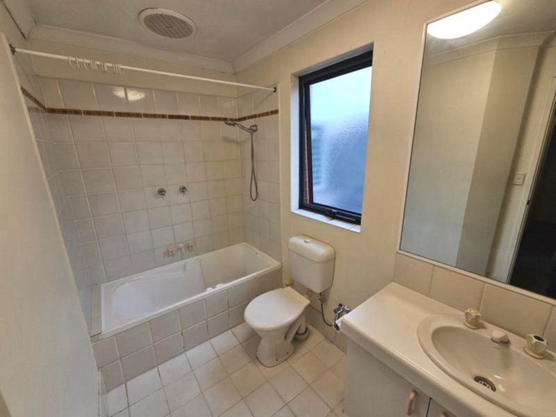 Photo - 32/40 Wellington Street, East Perth WA 6004 - Image 6