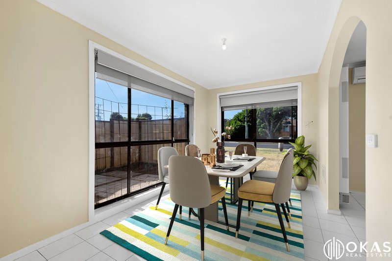 Photo - 3/245 Main Road, St Albans VIC 3021 - Image 4