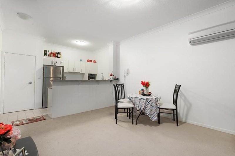 Photo - 32/46 Playfield Street, Chermside QLD 4032 - Image 4