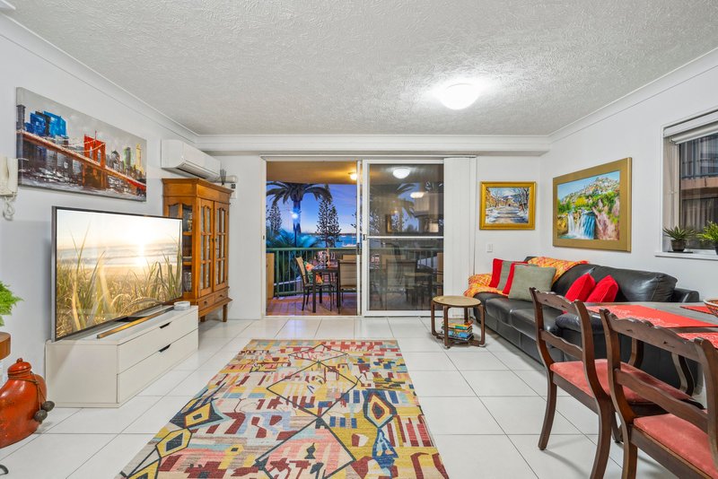 Photo - 32/484-488 Marine Parade, Biggera Waters QLD 4216 - Image 3