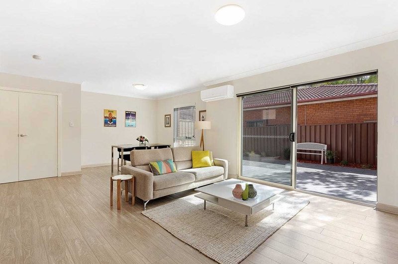 Photo - 3/25-27 Dixmude Street, Granville NSW 2142 - Image 2