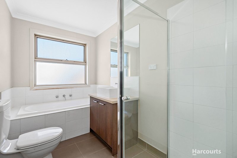 Photo - 3/25-27 Starflower Way, Truganina VIC 3029 - Image 7
