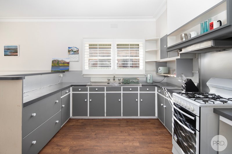 Photo - 325 Albert Street, Sebastopol VIC 3356 - Image 6