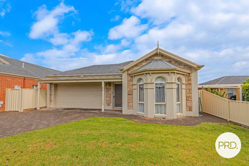 Photo - 325 Eighth Street, Mildura VIC 3500 - Image 2