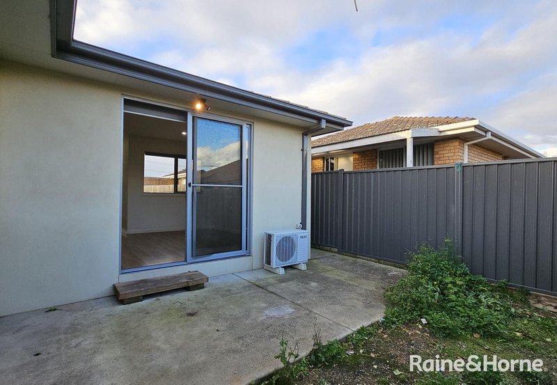 Photo - 3/25 James Street, St Albans VIC 3021 - Image 9