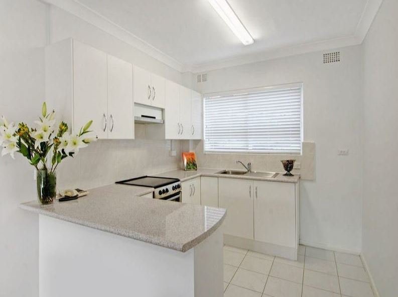 Photo - 3/25 Loftus Street, Wollongong NSW 2500 - Image 3