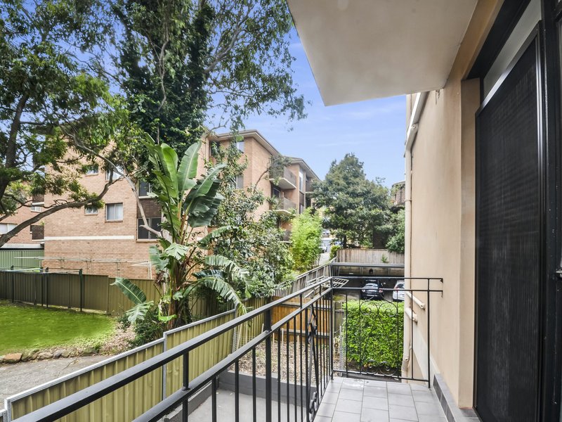 Photo - 3/25 Morrison Road, Gladesville NSW 2111 - Image 4