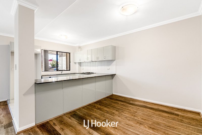 3/25 Portico Parade, Toongabbie NSW 2146