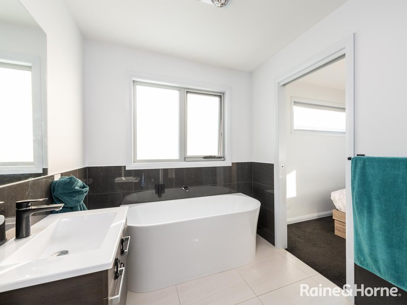 Photo - 3/25 Powell Road, Blackmans Bay TAS 7052 - Image 8