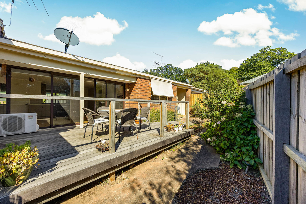 2-bedroom unit at 3/25 Prince Street, Gisborne, VIC 3437, Macedon Ranges, Victoria