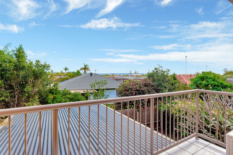 Photo - 3/25 Sunbird Street, Burleigh Waters QLD 4220 - Image 8