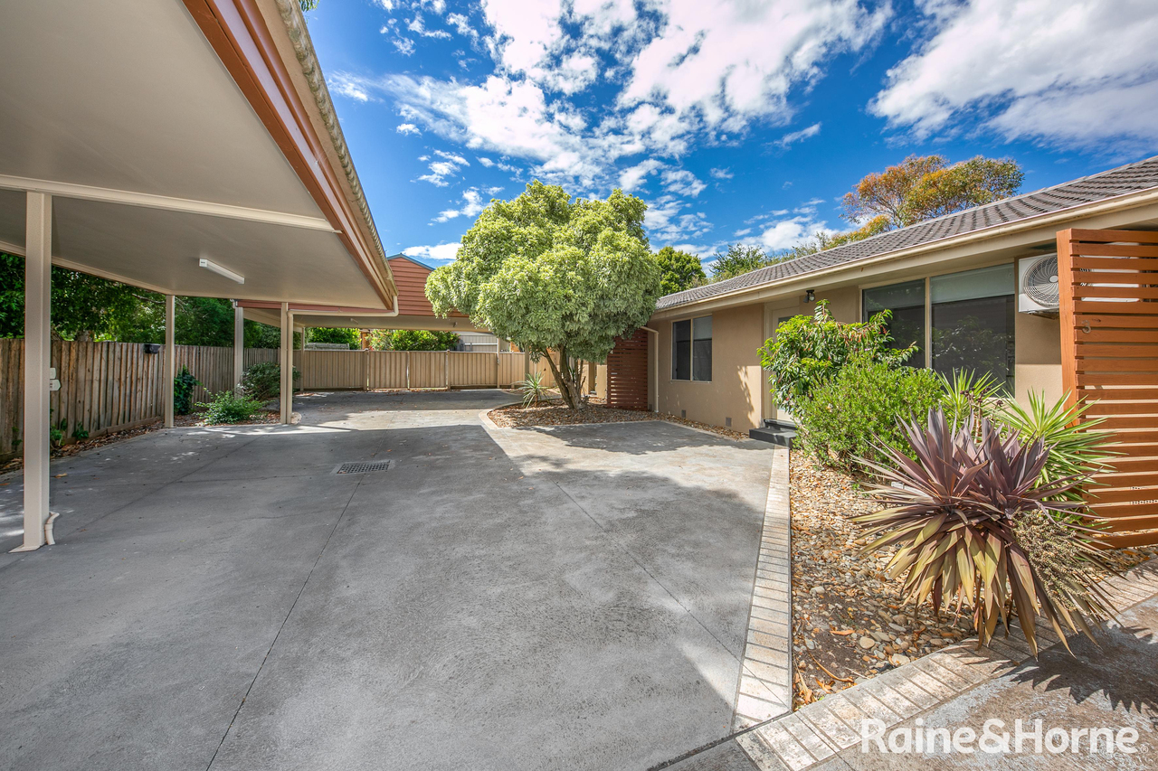 2-bedroom unit at 3/25 Worcester Road, Gisborne, VIC 3437, Macedon Ranges, Victoria