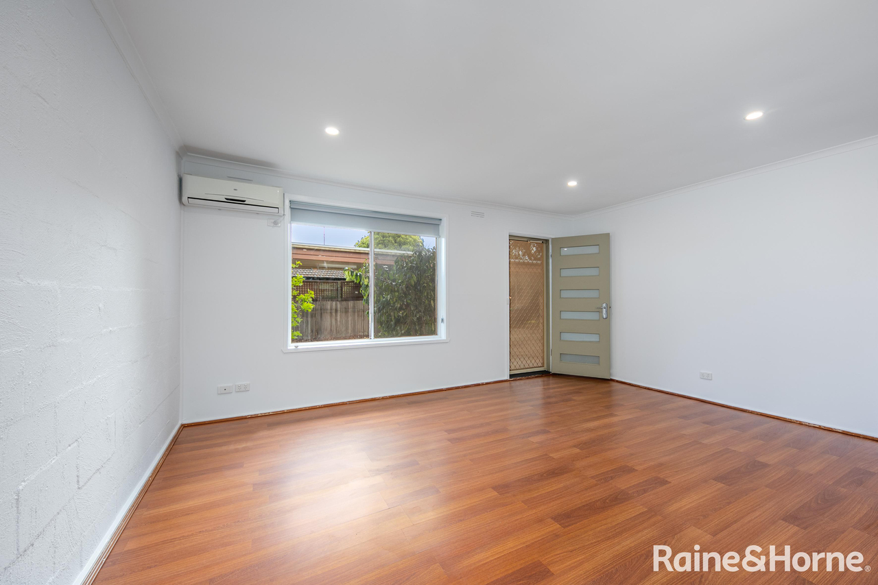 2-bedroom unit at 3/25 Worcester Road, Gisborne, VIC 3437, Macedon Ranges, Victoria